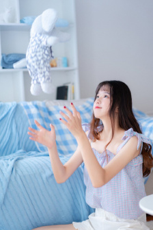 男生一直亲女生
